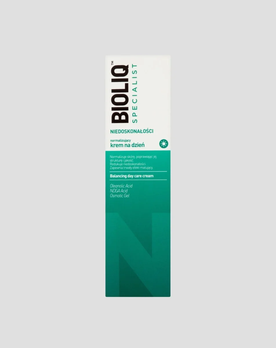Normalisoiva päivävoide ihon epätäydellisyyksiä vastaan Specialist Bioliq