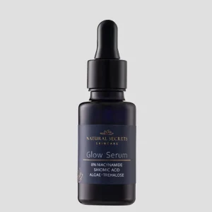 Kasvoseerumi, jossa on niasiiniamidi 8% sopii akne-alttiille iholle Natural Secrets
